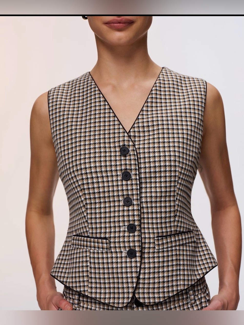Commense Plaid Vest